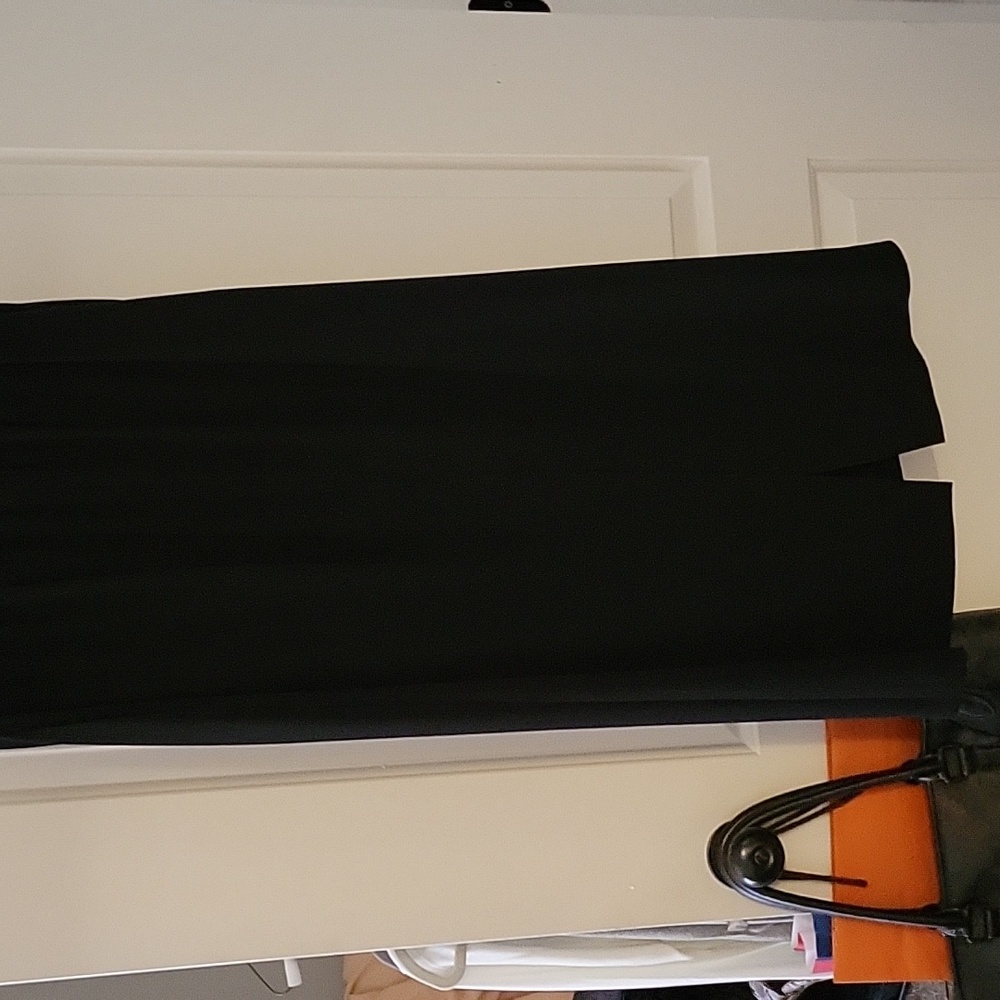 Aritzia Babaton straight skrt